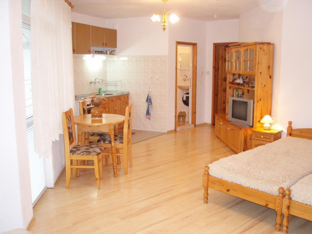 קלופר Georgievi Guest House מראה חיצוני תמונה